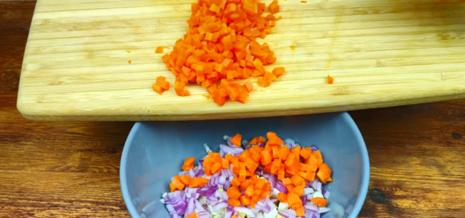 salata cu morcovi