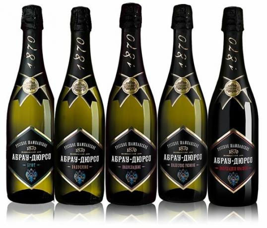 Champagne „Abrau-Durso“ - locul al treilea în topul trei în opinia experților Roskontrolya.