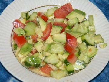Salata, și oferă sațietate și ușor