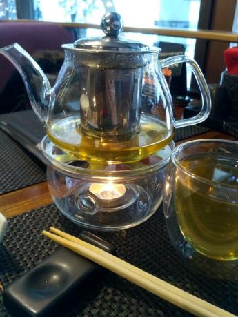 Și ceaiul tradițional verde.