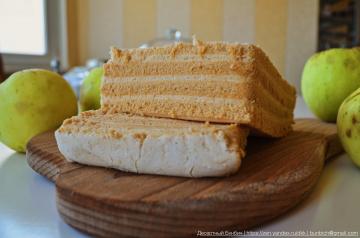 Am pregătit acasă Legendarul desert rus. Reteta „Belevsky paste“ de la yablok🍏