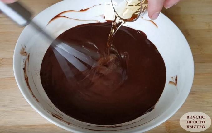 Procesul de preparare a ciocolatei desert