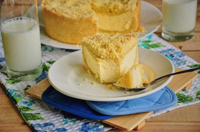 Rețetă prăjitură cu brânză regală. Derulați lateral pentru a vedea mai multe imagini